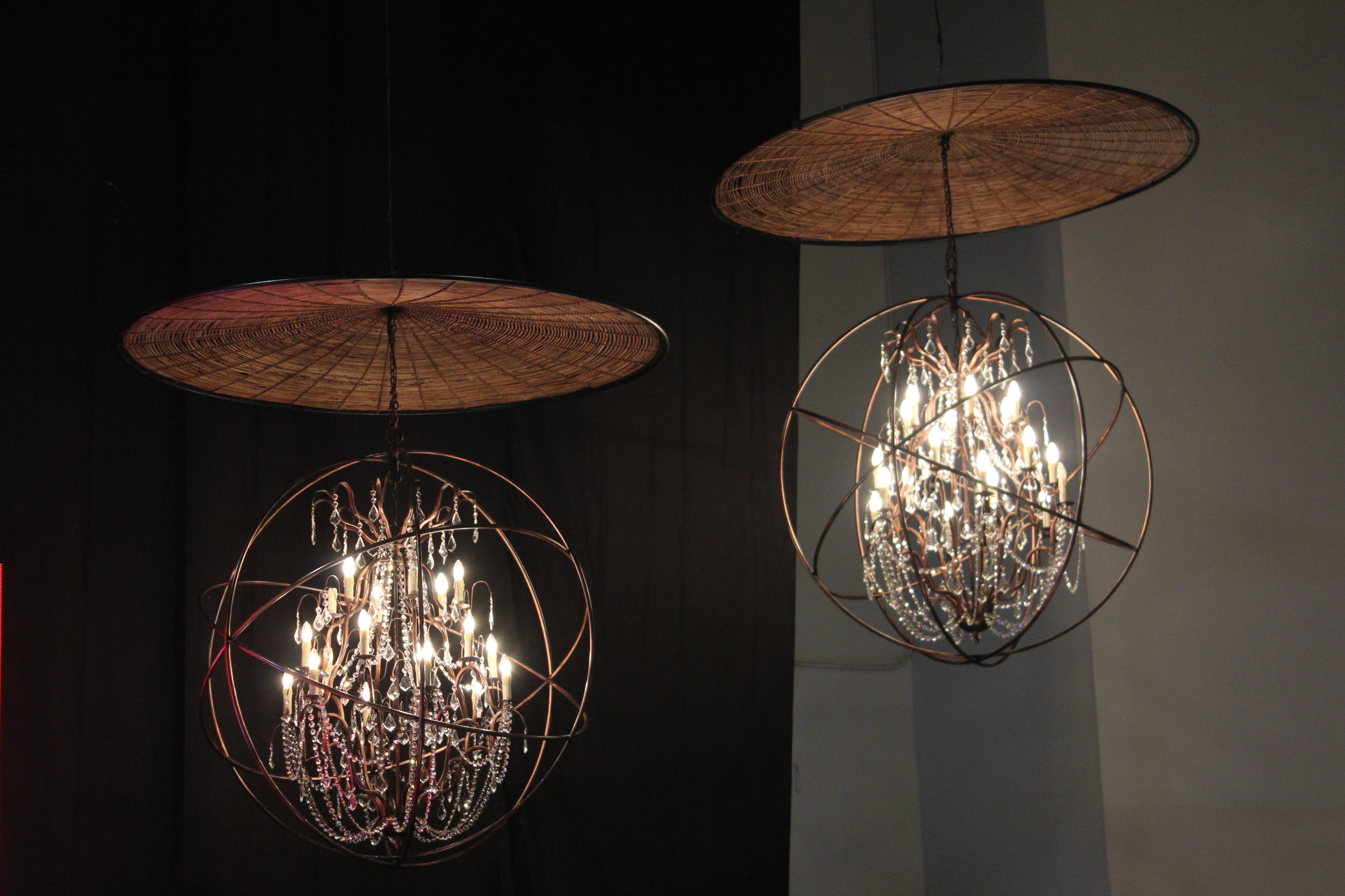 Spider Atlas Chandelier 18