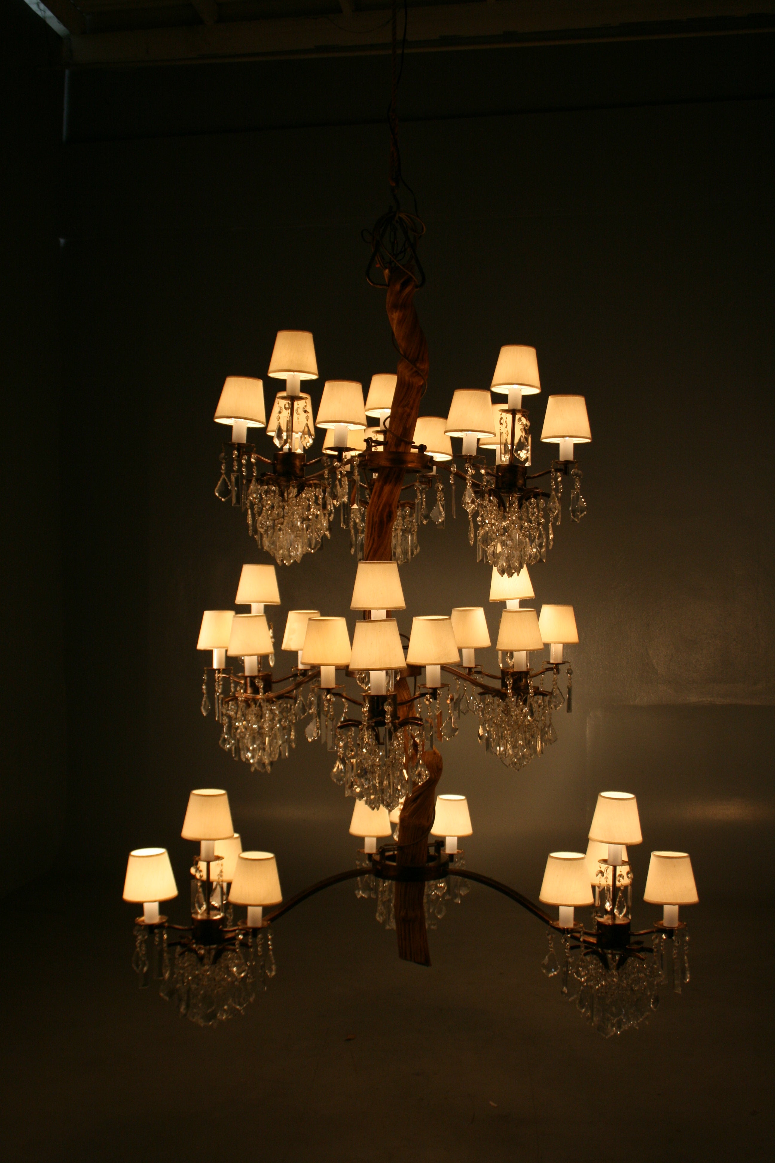 Twisted Vine Chandelier 36